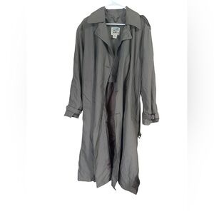 TravelSmith Trench Coat Mens Medium Regular Button Front Pockets Lightweight